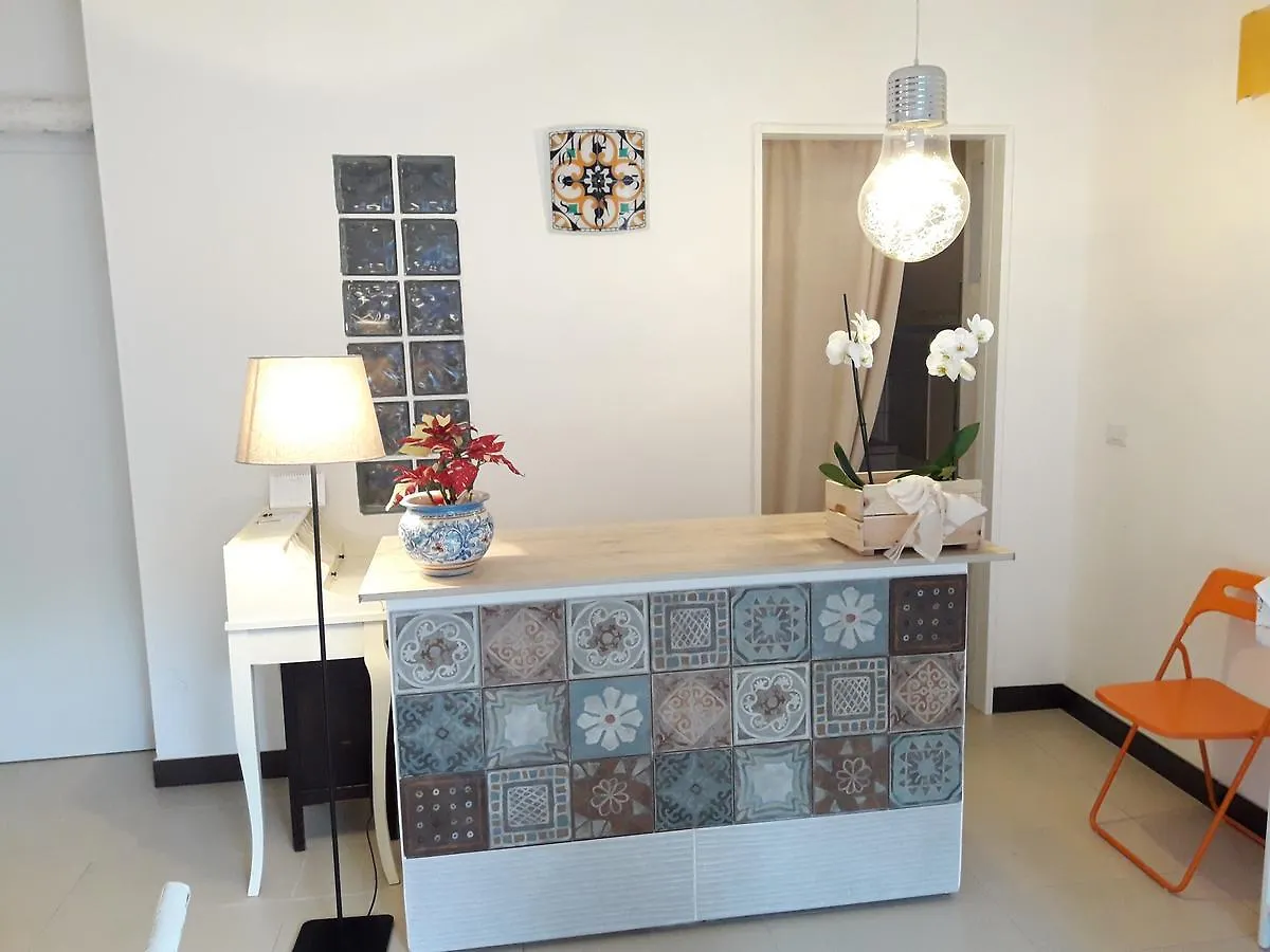 Bed and Breakfast Blue Sky House Taormina 3*,  Italia
